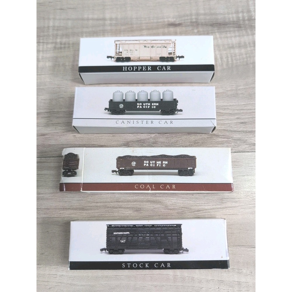 Southern Pacific N scale cars lot of 3 Stock Car - Coal Car - Canister Car